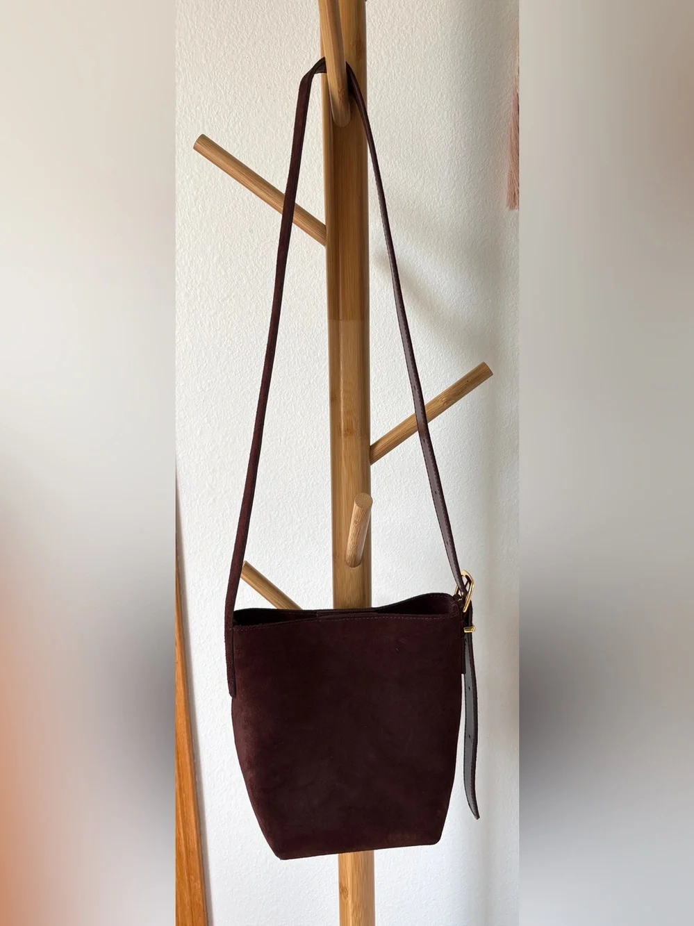 Madewell the essential mini bucket tote in suede